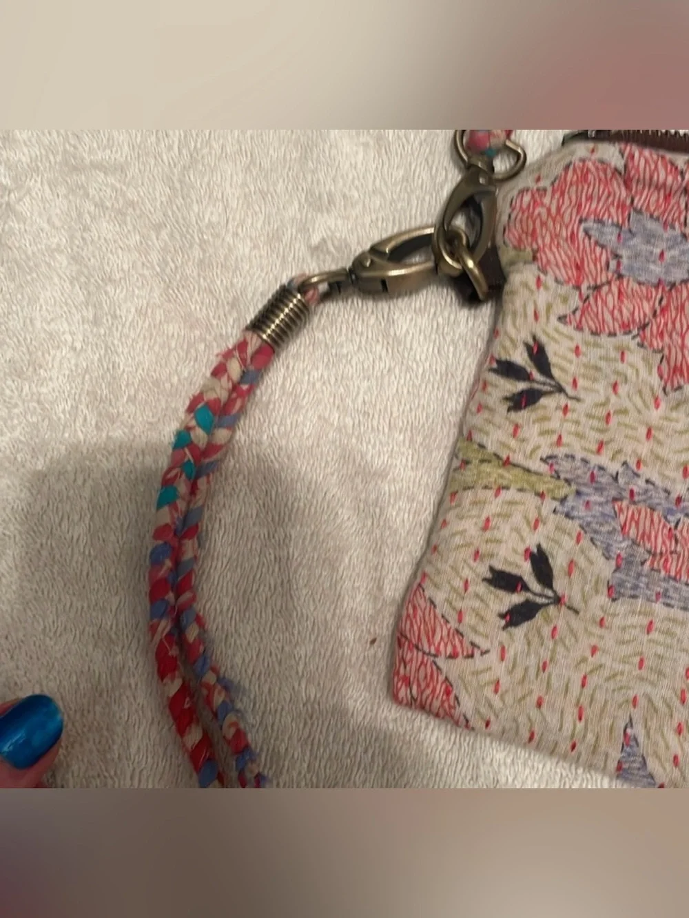 Sari Bari crossbody/wristlet Floral Embroidered Crossbody Bag - Pink & Cream